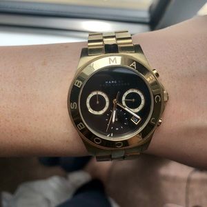 Black and gold Marc Jacobs watch!